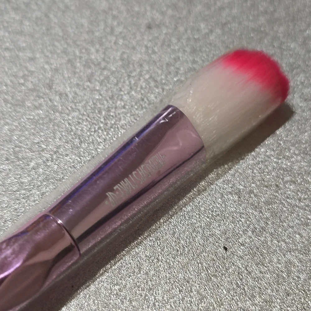 🧚‍♀️Medusa Makeup Vegan Unicorn Brush NWT